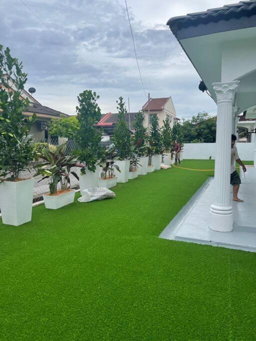 President -4 Bedroom Aircond Wifi Vacations * Kangar